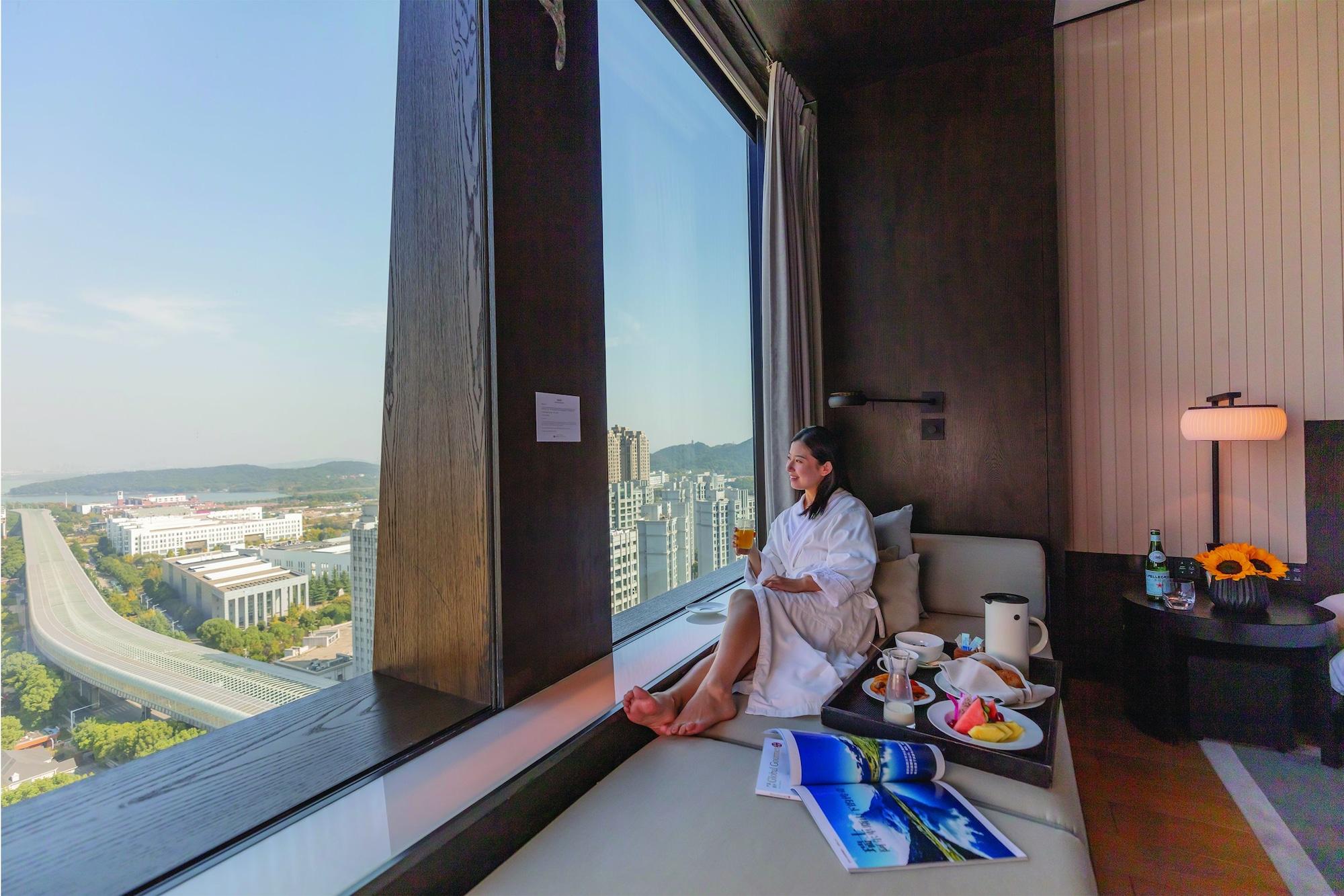 Hyatt Regency Wuhan Optics Valley Exteriör bild