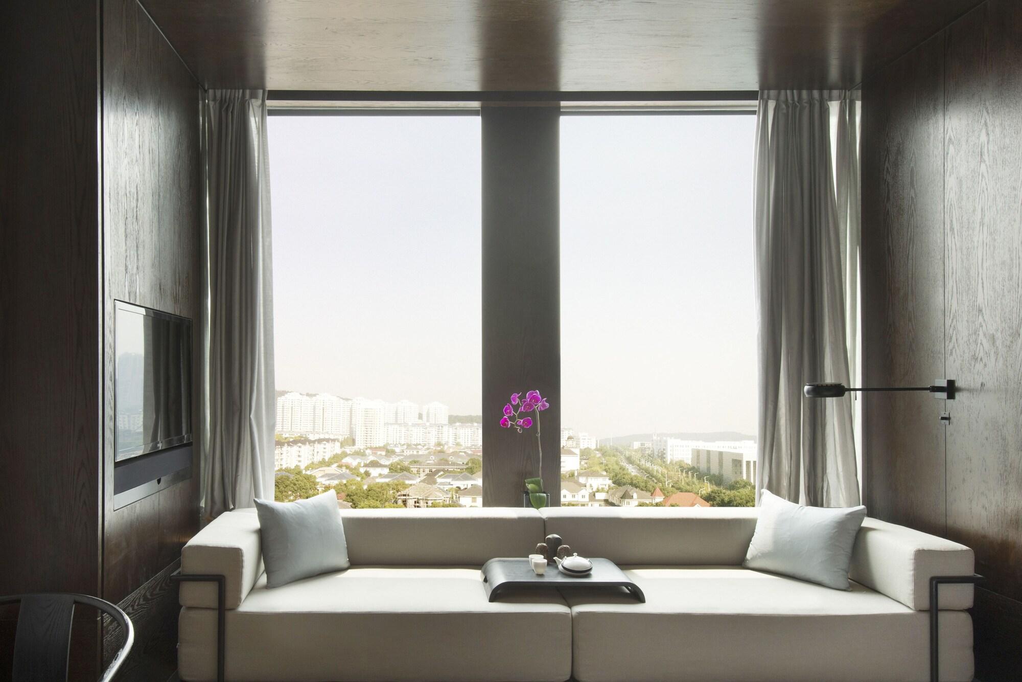 Hyatt Regency Wuhan Optics Valley Exteriör bild