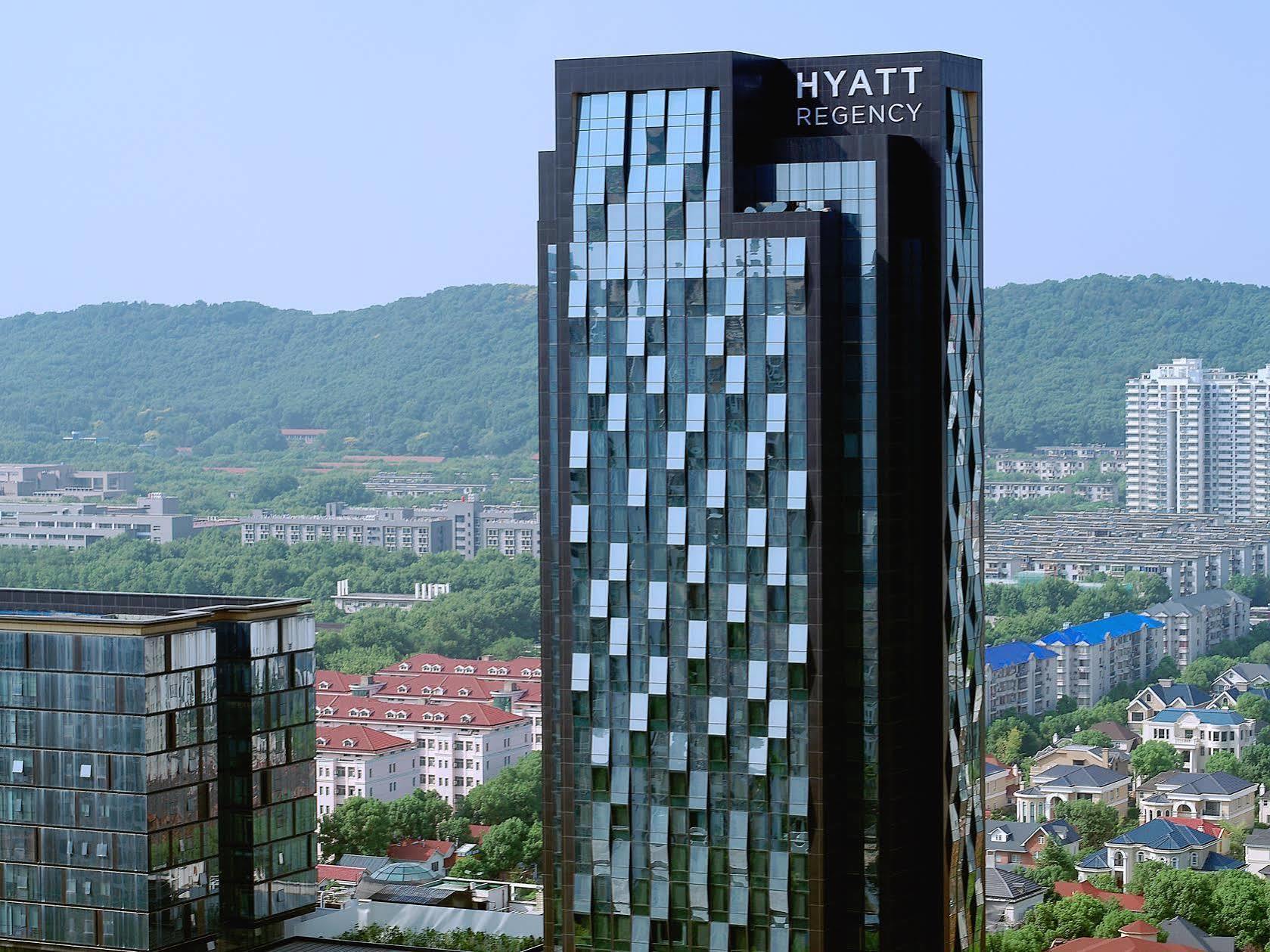 Hyatt Regency Wuhan Optics Valley Exteriör bild